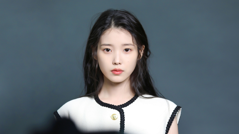 IU